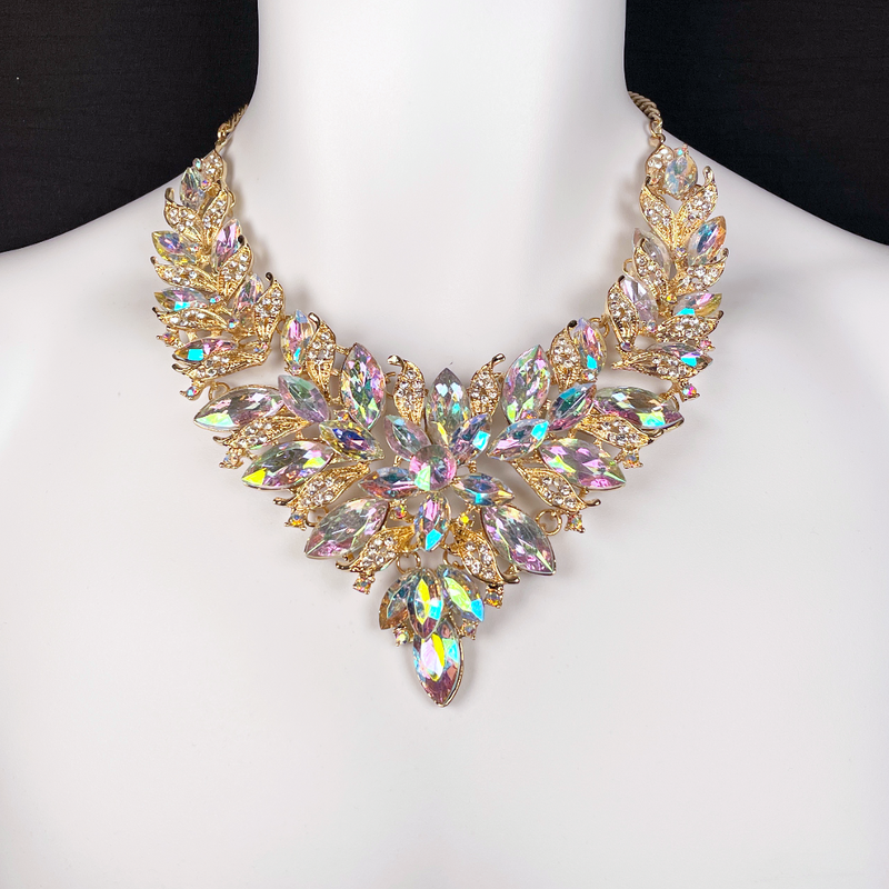 Delicate A/B Crystal Flower Necklace